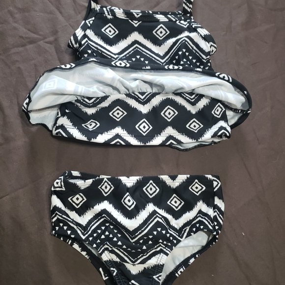 Two Piece Swimsuit Aztec Black & White Peplum Style Tankini 6 Months Carters - Picture 2 of 2